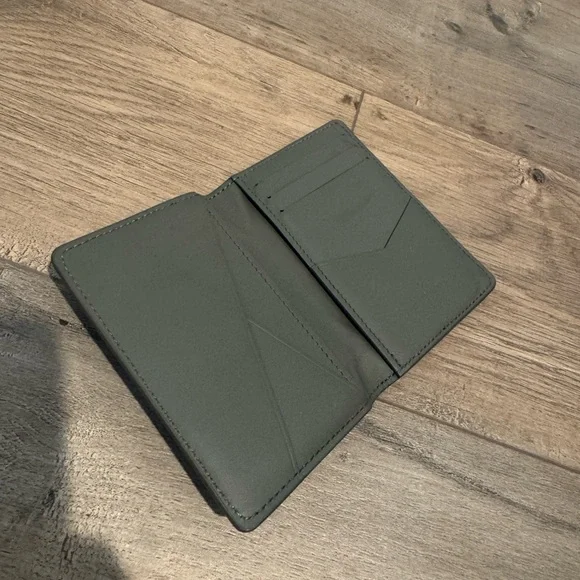 Louis Vuitton Khaki Pocket Organizer - Picture 6 of 6